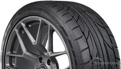 Picture of Nitto 215750 NT555 G2 315/40R18 Ultra High Performance Summer Tire