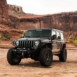 Picture of AccuAir AA-4104 Dynamic 3.5" Air Suspension Lift Kit System for Jeep Wrangler JL