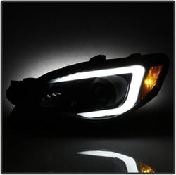Picture of Spyder 9041792 Projector Headlights with LED DRL Light Bar Black